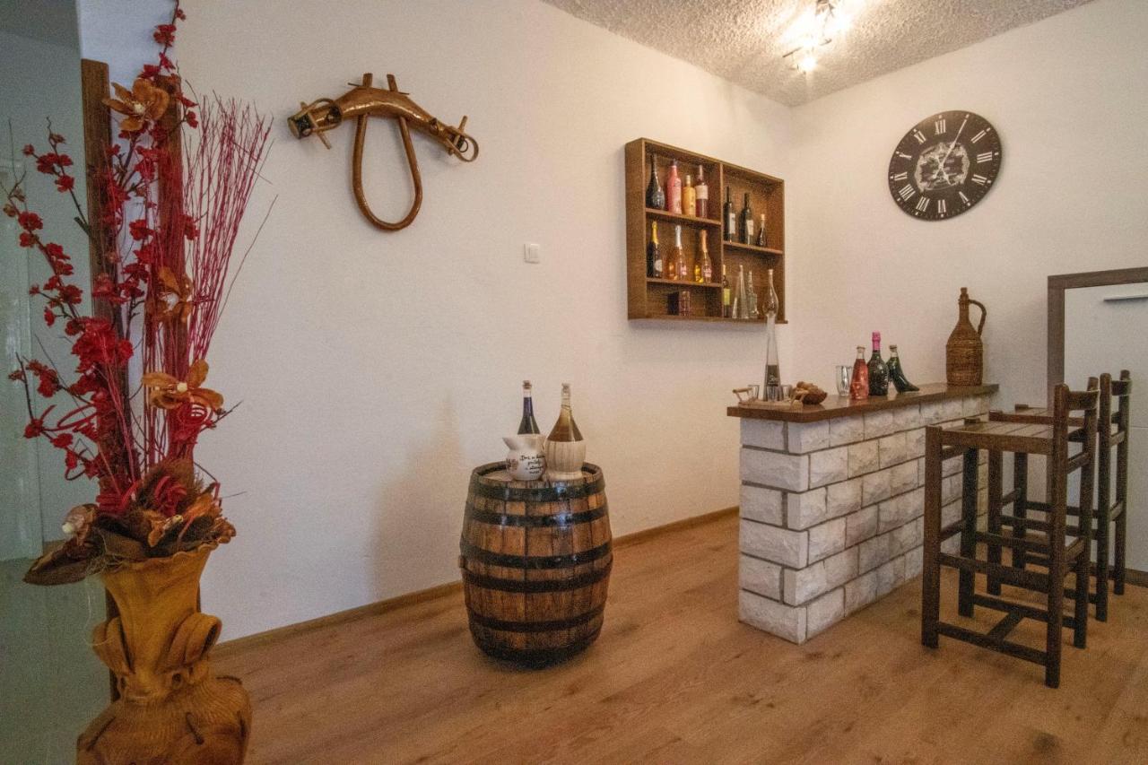 House Nada Apartman Muntic Luaran gambar