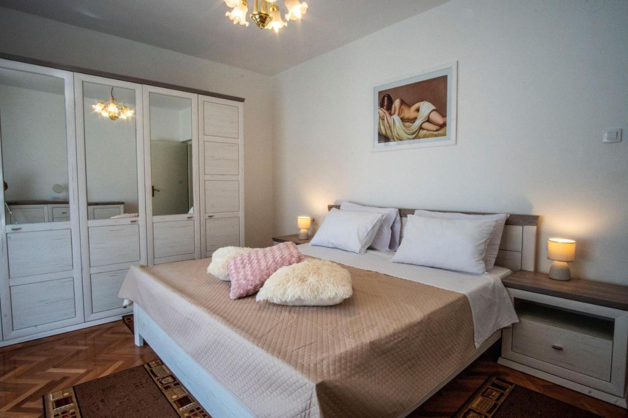 House Nada Apartman Muntic Luaran gambar