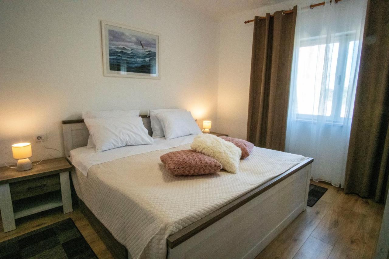 House Nada Apartman Muntic Luaran gambar