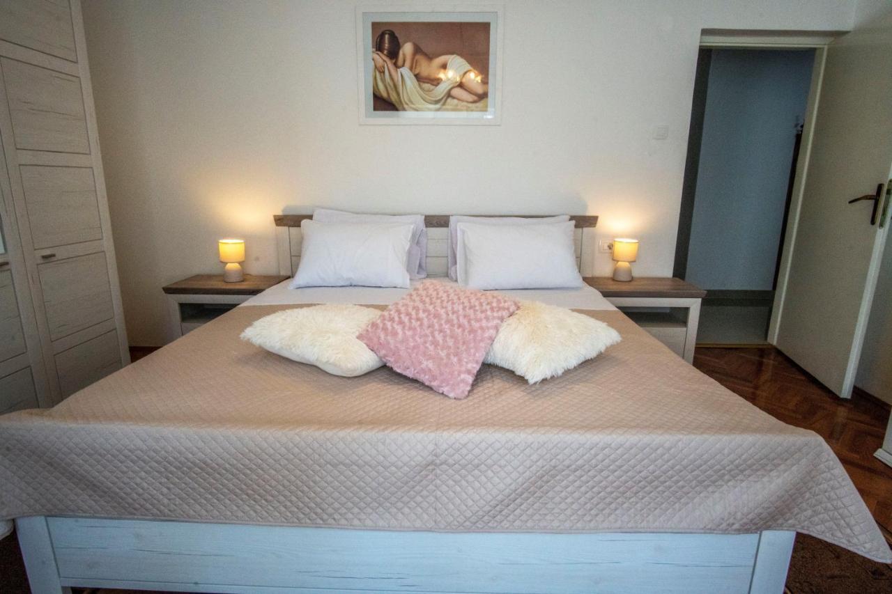 House Nada Apartman Muntic Luaran gambar